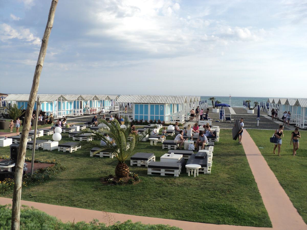 Villino Dei Coralli Lido di Ostia Bagian luar foto
